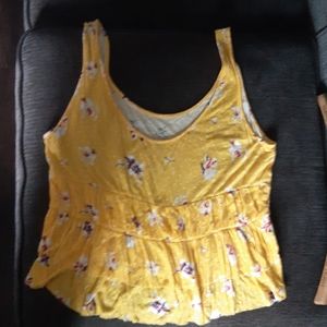 Crop tank free with purchase